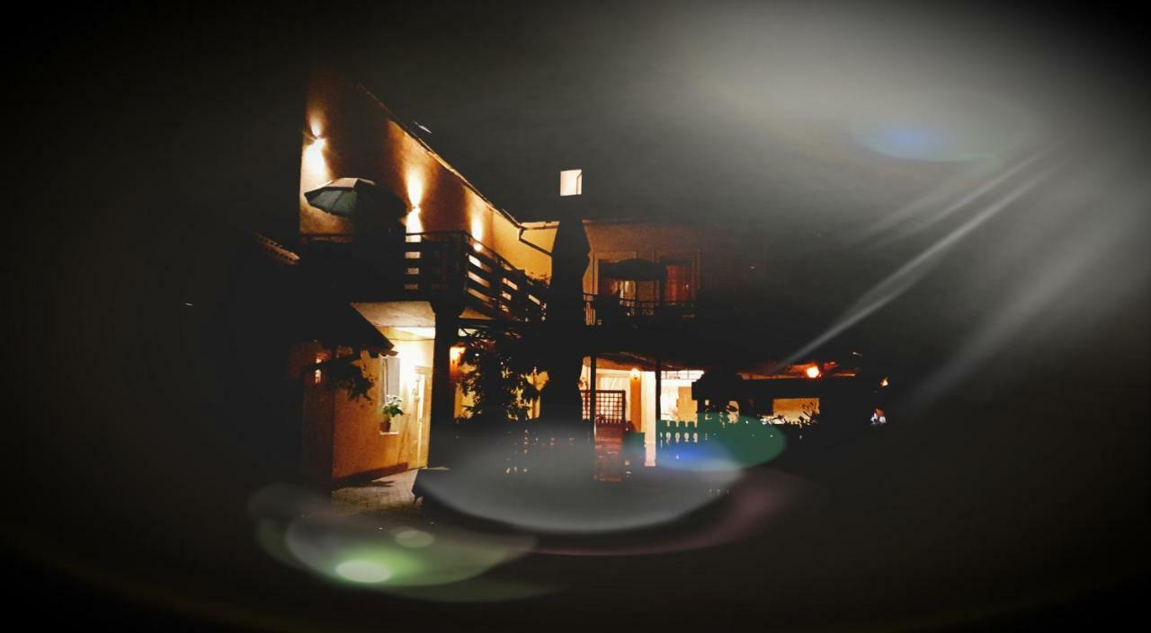 Guesthouse Osvald Zirovnica Dış mekan fotoğraf