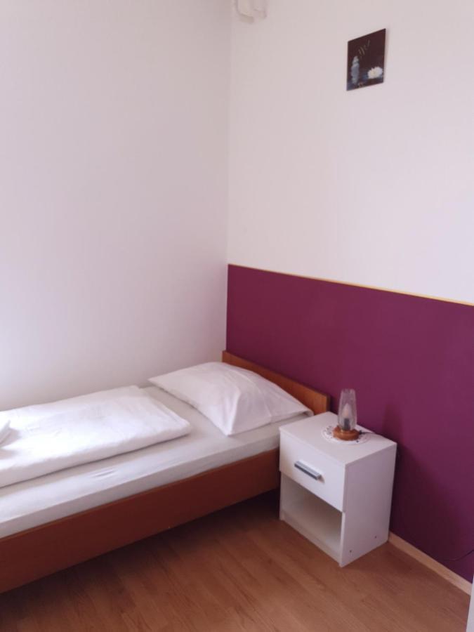 Guesthouse Osvald Zirovnica Dış mekan fotoğraf